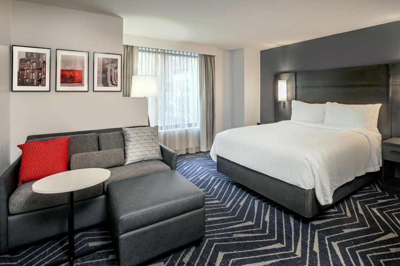 By Marriott Boston Hotel Cambridge
